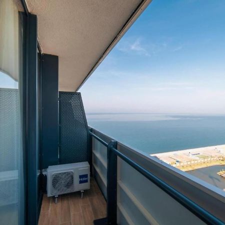 Orbi City Sea Side & Sea View Towers Батуми Екстериор снимка