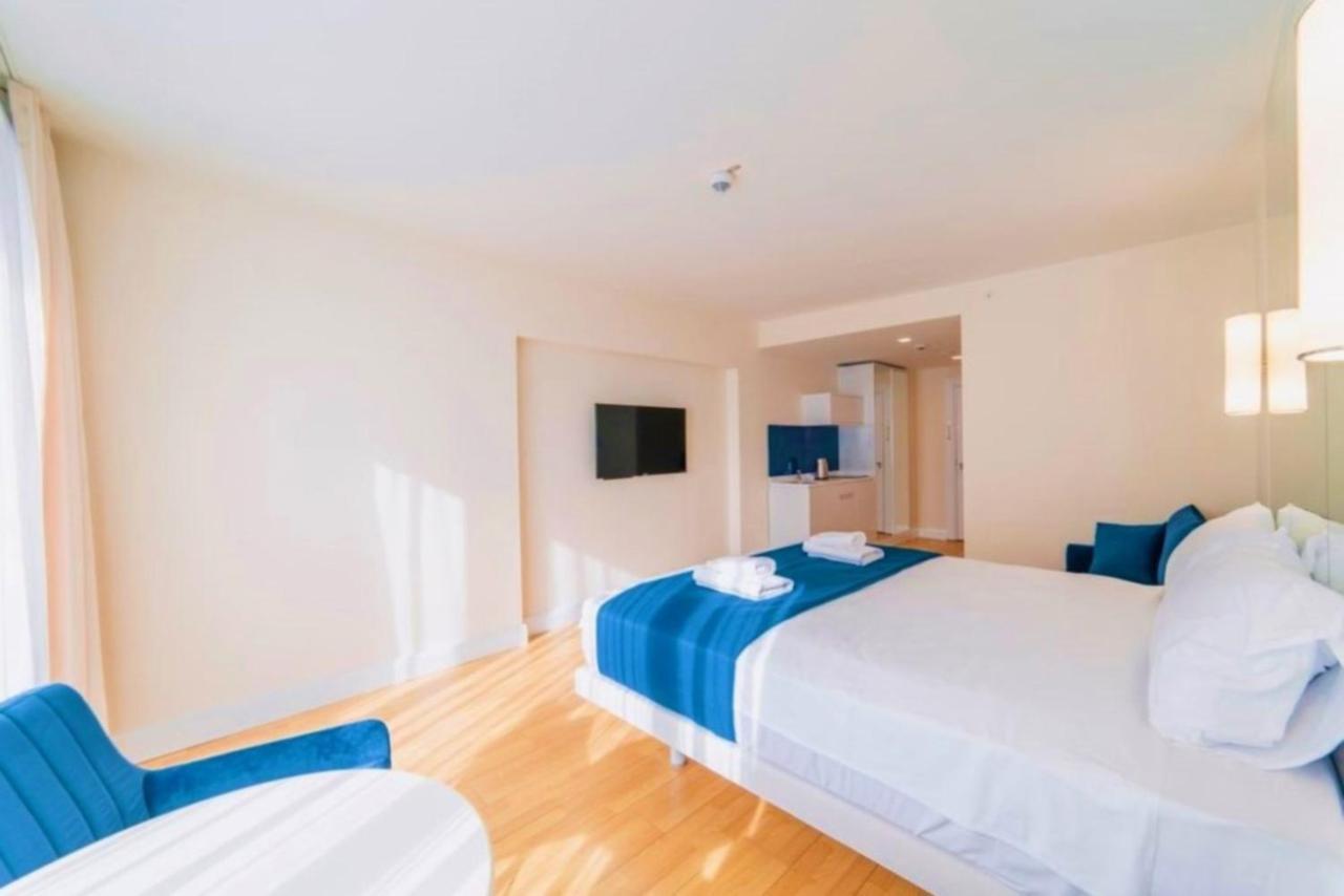 Orbi City Sea Side & Sea View Towers Батуми Екстериор снимка