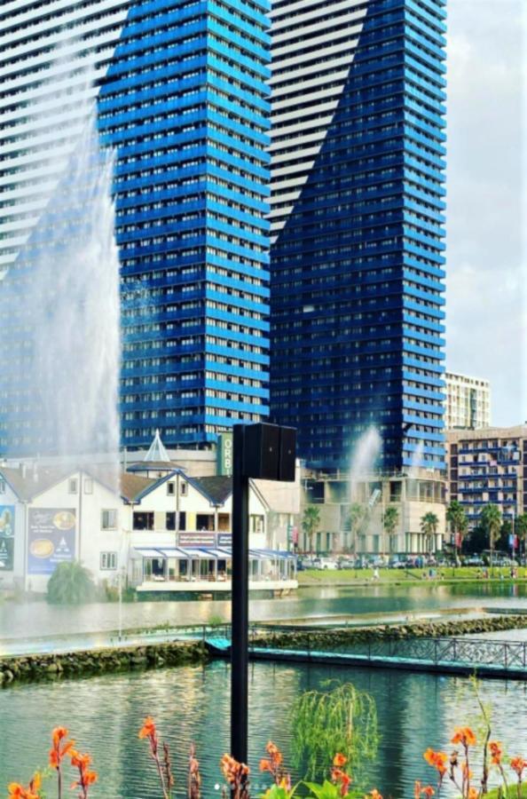Orbi City Sea Side & Sea View Towers Батуми Екстериор снимка
