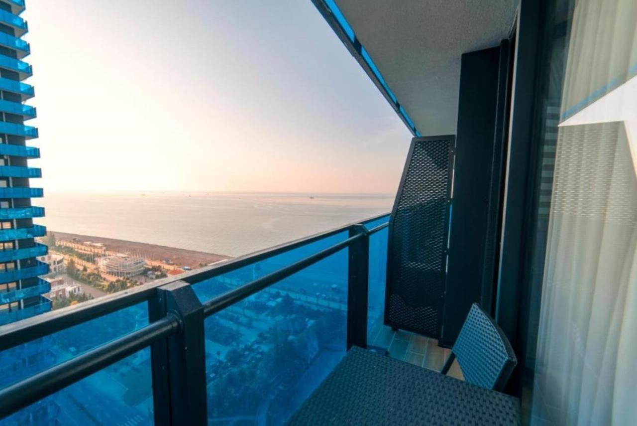 Orbi City Sea Side & Sea View Towers Батуми Екстериор снимка